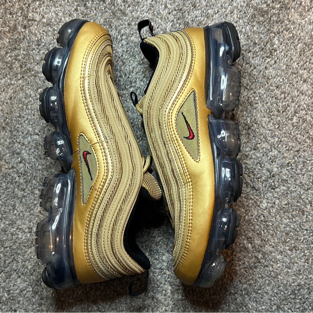 Size 9 - Nike Air VaporMax 97 Metallic Gold 2018